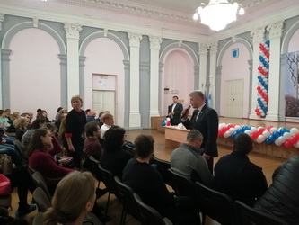 Александр Абраменко принял участие во встрече жителей с главой Кировского района