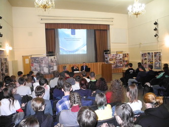 Учащиеся саратовских колледжей встретились с председателем Саратовской городской Думы