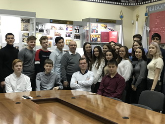 Учащиеся МОУ «Гуманитарно-экономический лицей» посетили Саратовскую городскую Думу