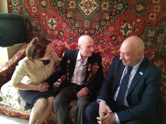 Вячеслав Доронин навестил ветеранов Великой Отечественной войны