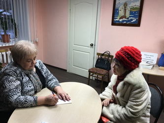 Жители Кировского района обратились к Ирине Кононенко с вопросами благоустройства и коммунальной сферы