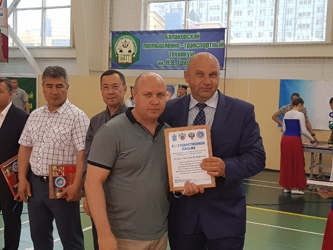Олег Комаров открыл турнир по боксу