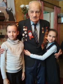 Алексей Полянский поздравил ветерана Сталинградской битвы 