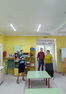 Александра Сызранцева помогла в установке натяжного потолка в игровой комнате детского сада