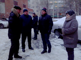 Жители улицы Томской обсудили вопросы благоустройства с депутатом Сергеем Агаповым