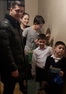 Александр Бондаренко поздравил многодетную семью с наступающим Новым годом