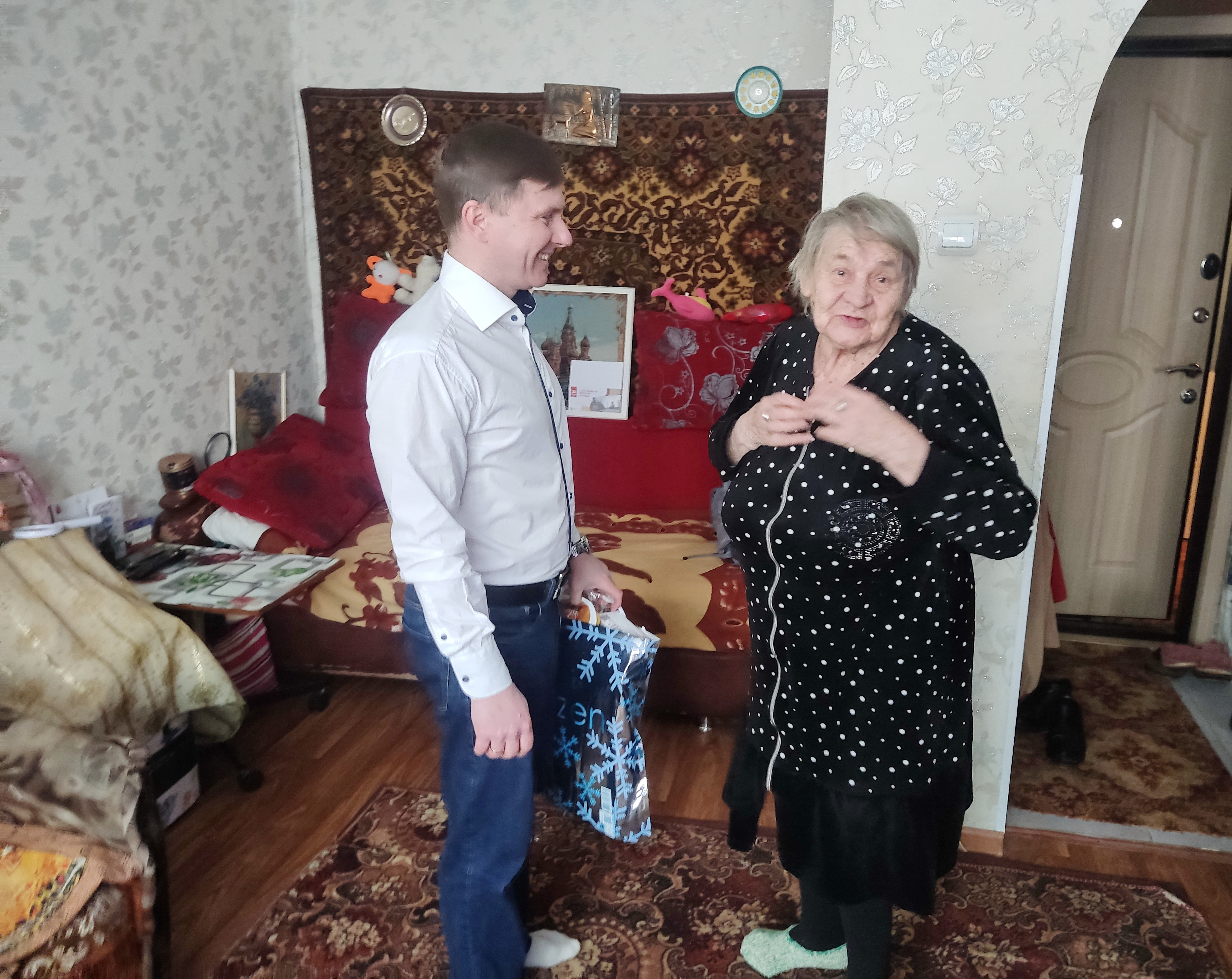 Алексей Сидоров встретился с жительницей блокадного Ленинграда