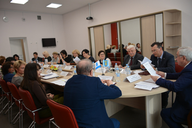 В Саратове обсудили проблемы и перспективы работы автономных учреждений