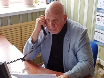 Николай Островский провел дистанционный прием граждан по вопросам здравоохранения