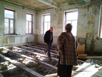 Вячеслав Доронин посетил здание театра "Версия"