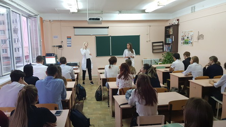 В рамках проекта «Спасая жизни» начались занятия в школе №61 Ленинского района