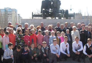 Депутаты приняли участие в памятном мероприятии ко Дню войск противовоздушной обороны