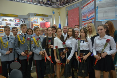 В Саратовской городской Думе состоялась церемония вручения паспортов юным саратовцам