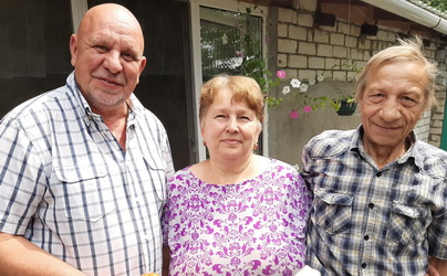 Николай Островский поздравил семью жителей Волжского района с Днем семьи, любви и верности