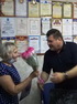 Вячеслав Тарасов поздравил с юбилеем активистку своего избирательного округа