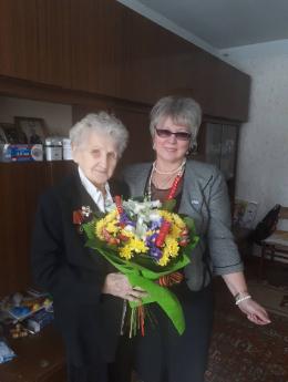 Депутат городской Думы посетила ветерана войны