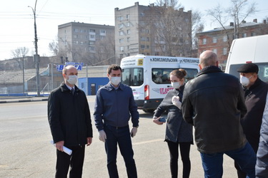 Коронавирус. Представители администрации Саратова и городской Думы проинспектировали работу общественного транспорта