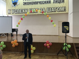 Депутаты поздравили учителей Волжского района с профессиональным праздником