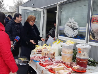 Александра Сызранцева проверила законность реализации мясо-молочной продукции
