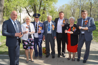 Традиционной полевой кухней встретили ветеранов Заводского района депутаты Саратовской городской Думы