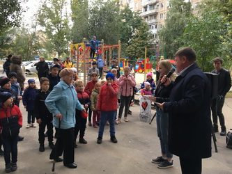 Сергей Агапов организовал праздник двора для жителей Пензенской улицы