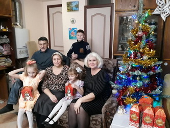 Наталия Груколенко посетила многодетные семьи Ленинского района