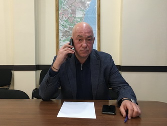 Дистанционный прием граждан в формате телефонной линии провел депутат Вячеслав Доронин