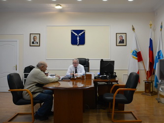 Председатель Саратовской городской Думы Сергей Овсянников провел прием граждан по личным вопросам
