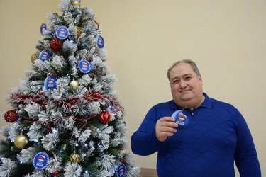 Владимир Островский принял участие в акции «Елка желаний»