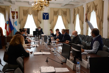 Депутаты приняли информацию о работе администрации Кировского района за 1-е полугодие 2020 года