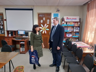 Александр Юдин поздравил работников библиотек с Днем работника культуры