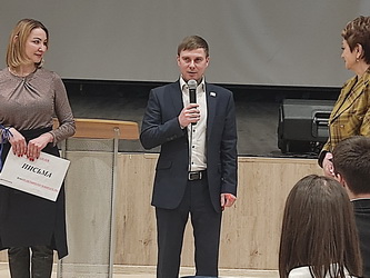 Алексей Сидоров пообщался с учащимися старших классов