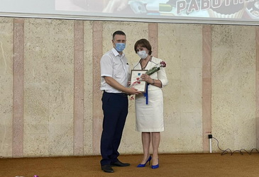 В преддверии профессионального праздника депутатский корпус Заводского района поздравляет медицинских работников