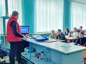 Александра Бондаренко организовал для школьников лекцию об основных правилах оказания первой медицинской доврачебной помощи