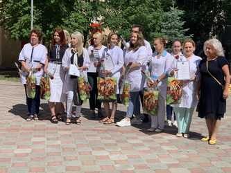 Депутаты городской Думы поздравили медиков Заводского района с профессиональным праздником