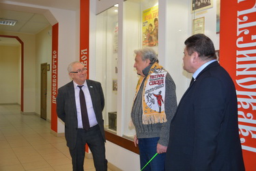 Депутаты поздравили коллектив музея саратовской гармоники с юбилеем