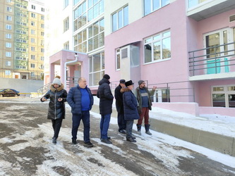 Депутаты Саратовской городской Думы осмотрели ход работ по подключению дома ЖК «Оптимист-2018» к теплу
